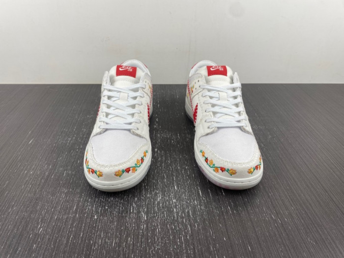nike sb dunk low decon n7 opti yellow university red fd6951-700