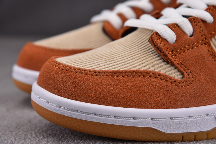 nike sb dunk low corduroy dusty peach bq6817-201