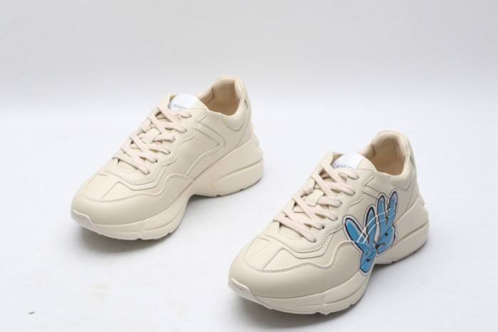G*u*i* trainer sneaker 92
