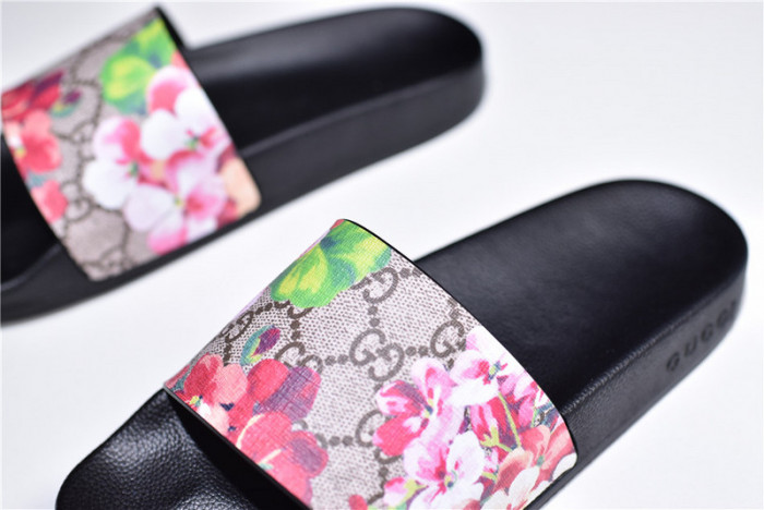 GUI SANDAL