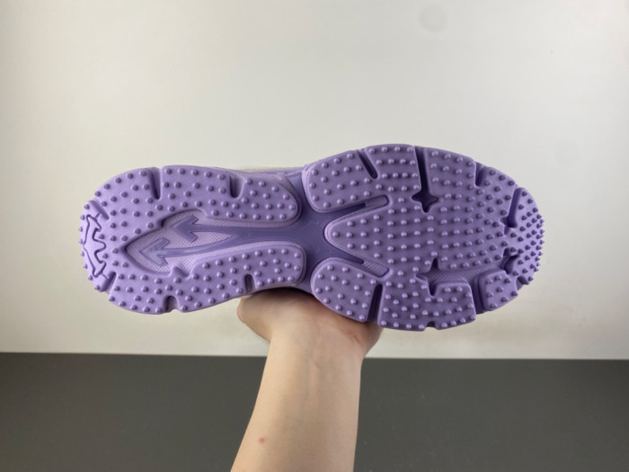 OFW SNEAKER