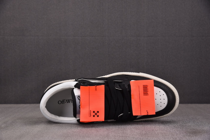 OFW SNEAKER