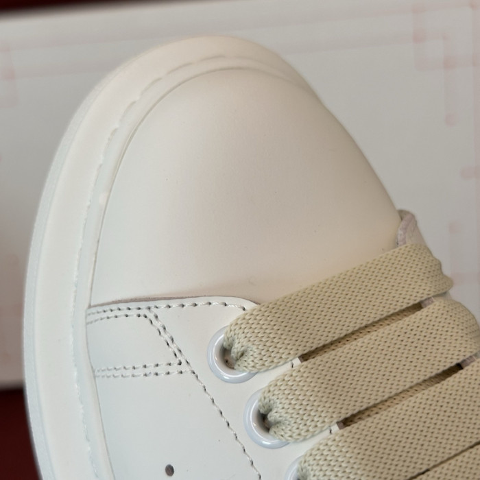 ALEX MCQU SNEAKER