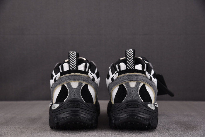 OFW SNEAKER