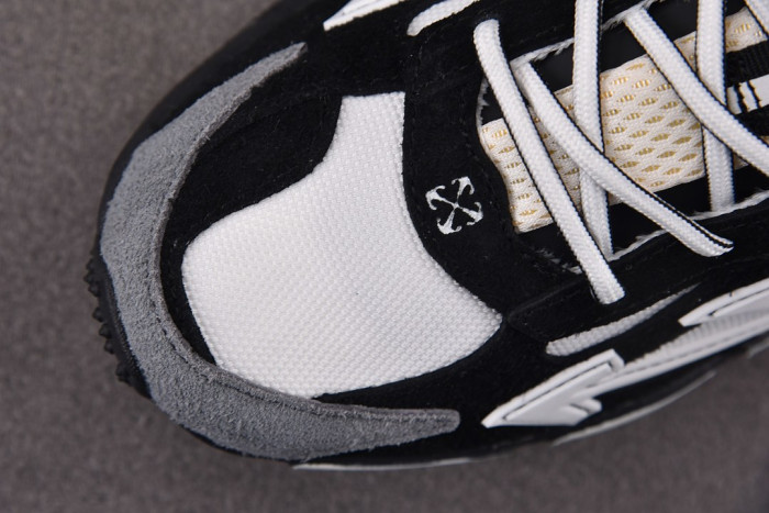 OFW SNEAKER