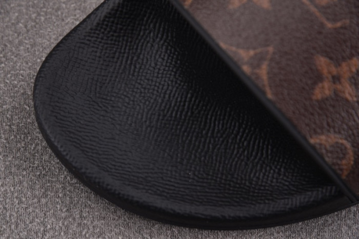 L0VT SANDAL