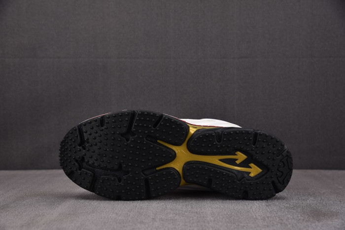 OFW SNEAKER