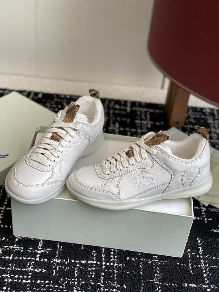 BUB sneaker