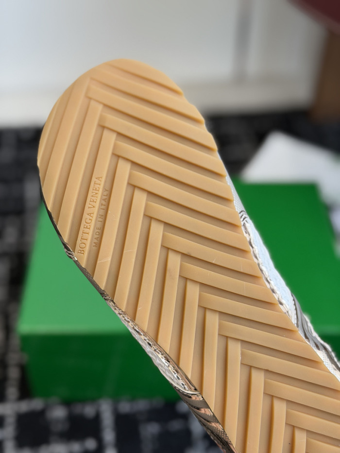 BV sandal