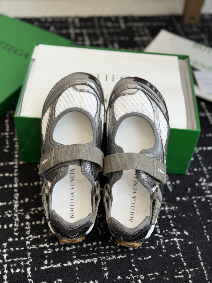 BV sandal