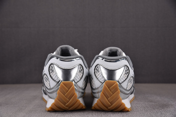 BV sneaker