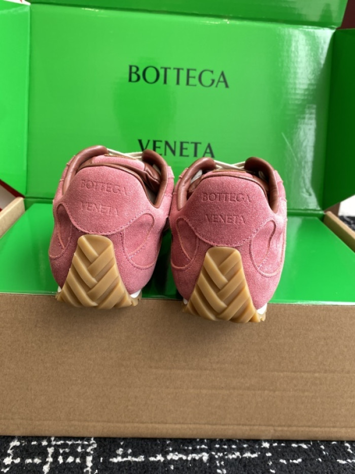 BV sneaker