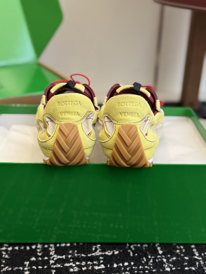 BV sneaker