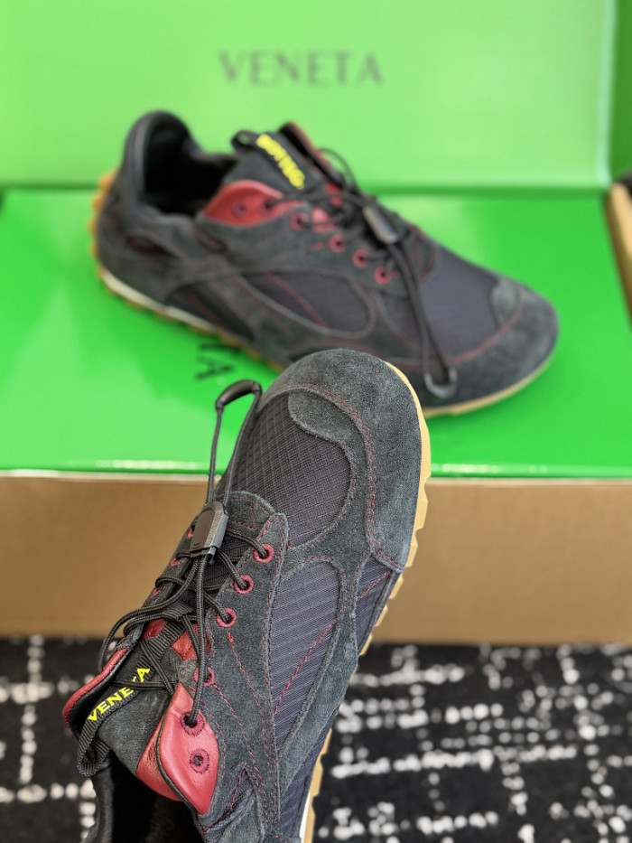 BV sneaker
