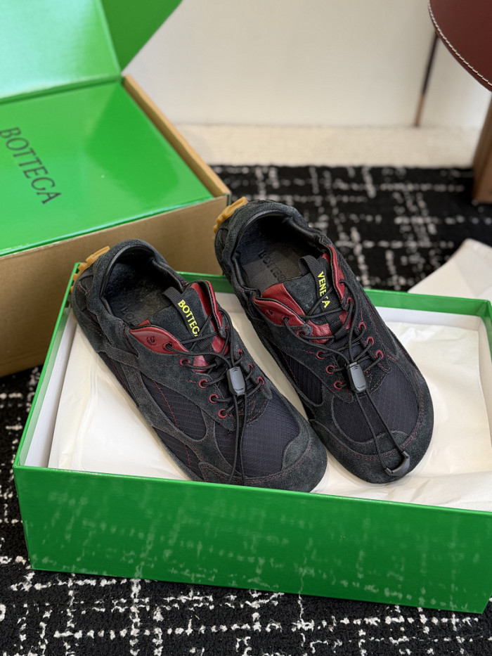 BV sneaker