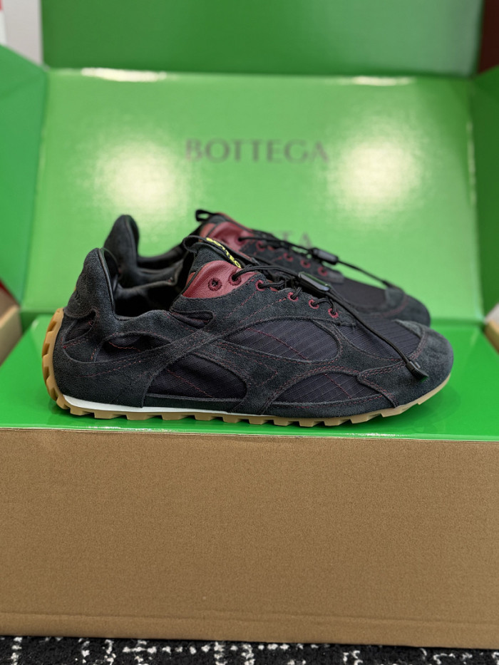 BV sneaker