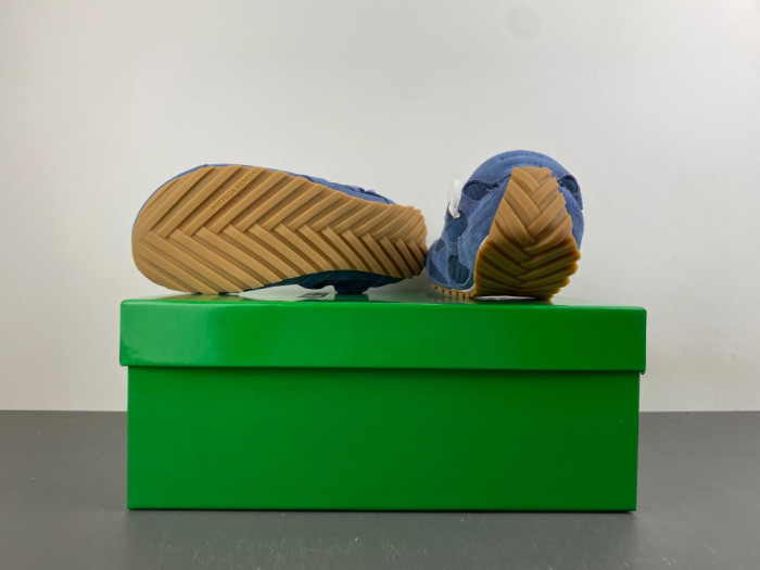 BV sneaker