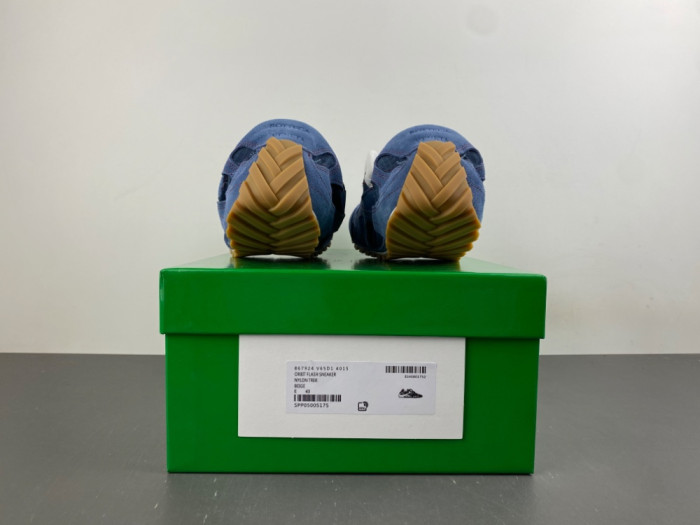 BV sneaker