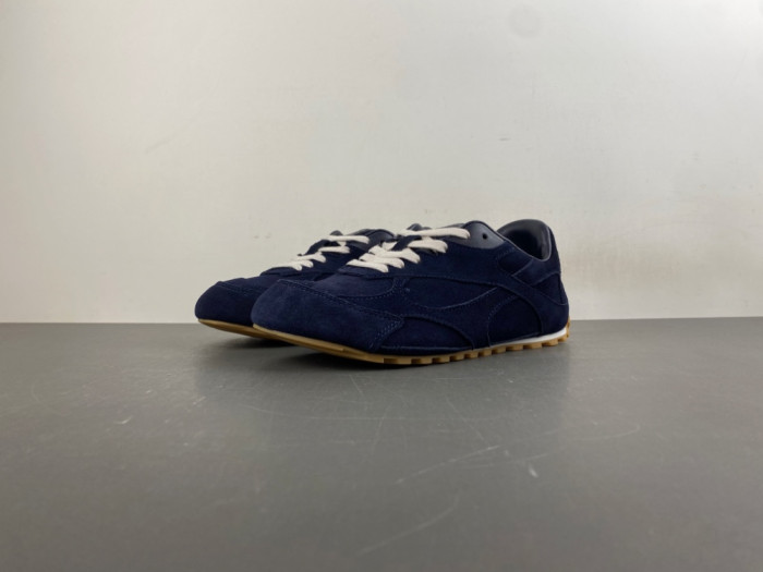 BV sneaker