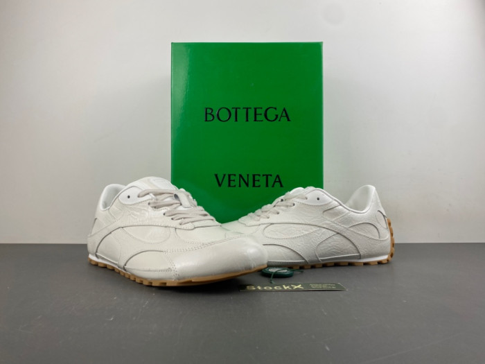 BV sneaker