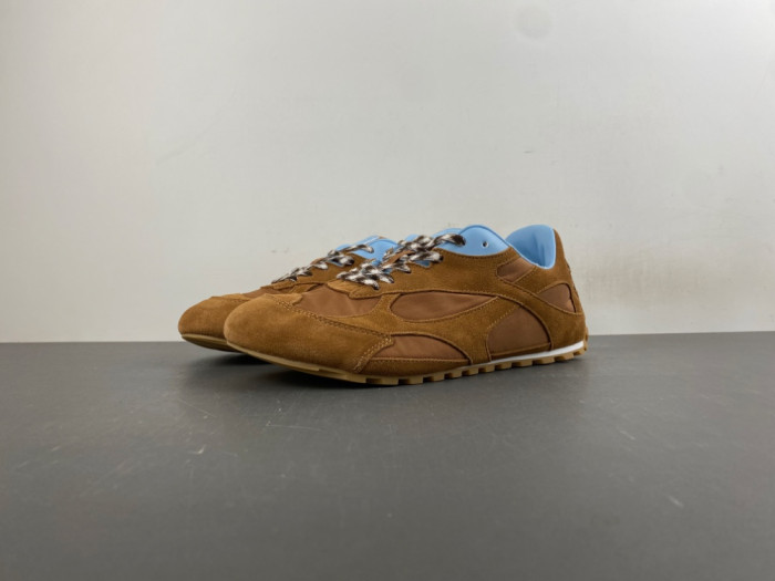 BV sneaker
