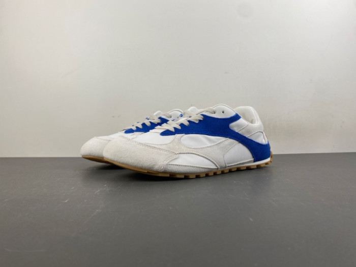 BV sneaker