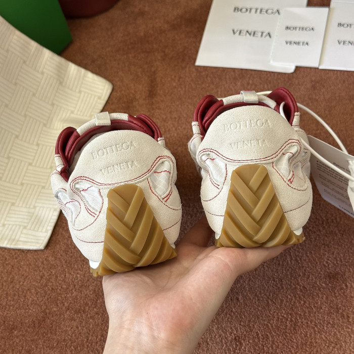 BV sneaker