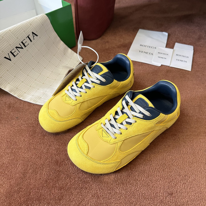 BV sneaker
