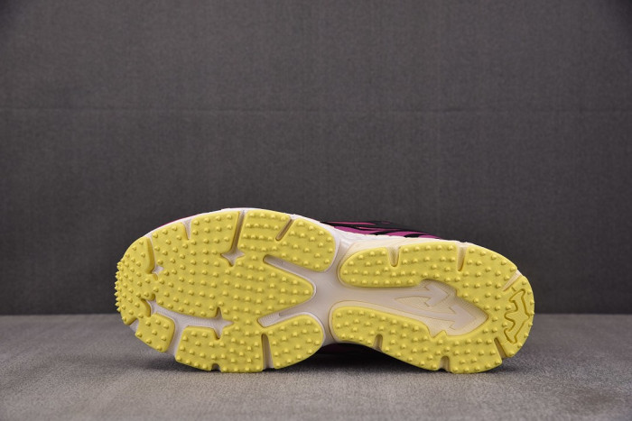OFW SNEAKER