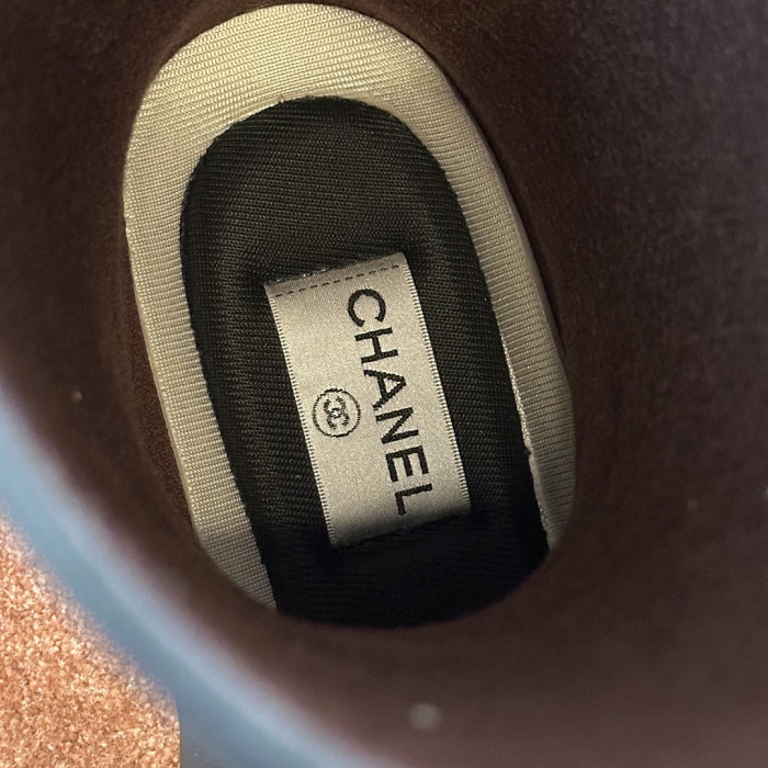 CN BOOTS