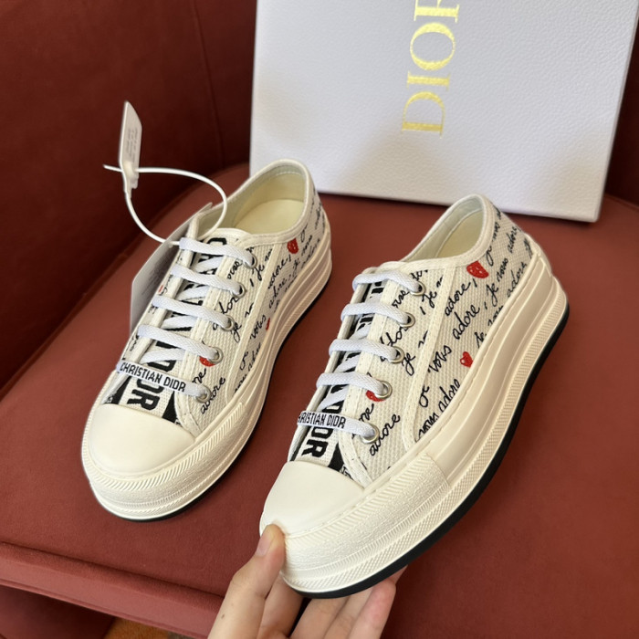 D10R SNEAKER