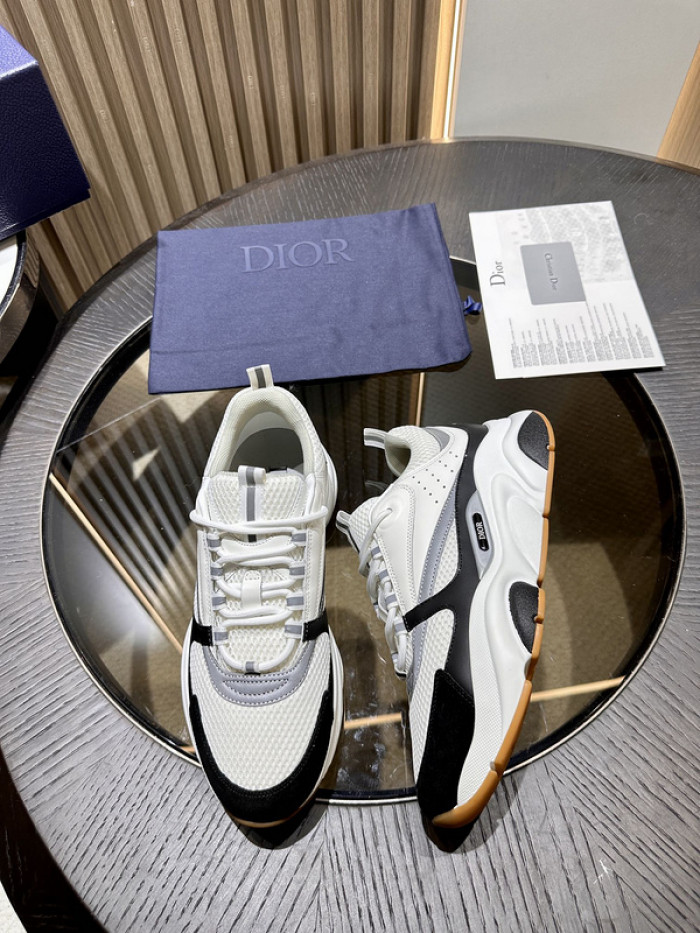 D10R SNEAKER