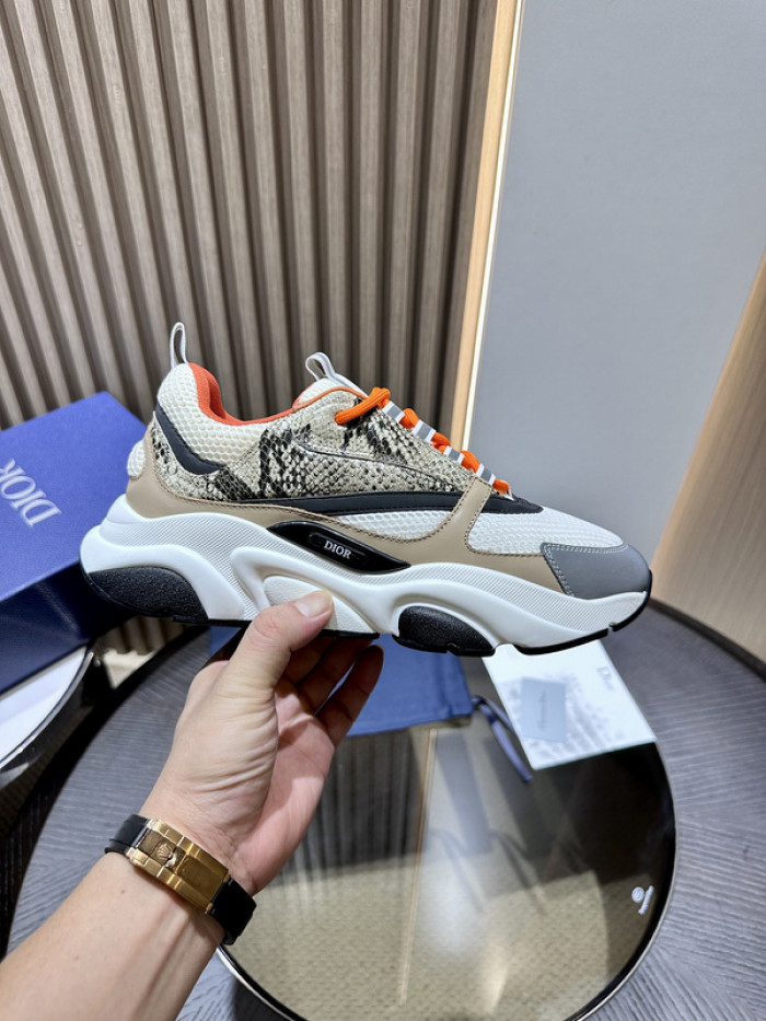D10R SNEAKER