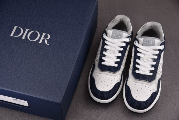 D10R B27 LOW SNEAKER