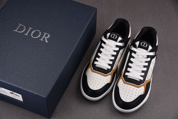 D10R B27 LOW SNEAKER