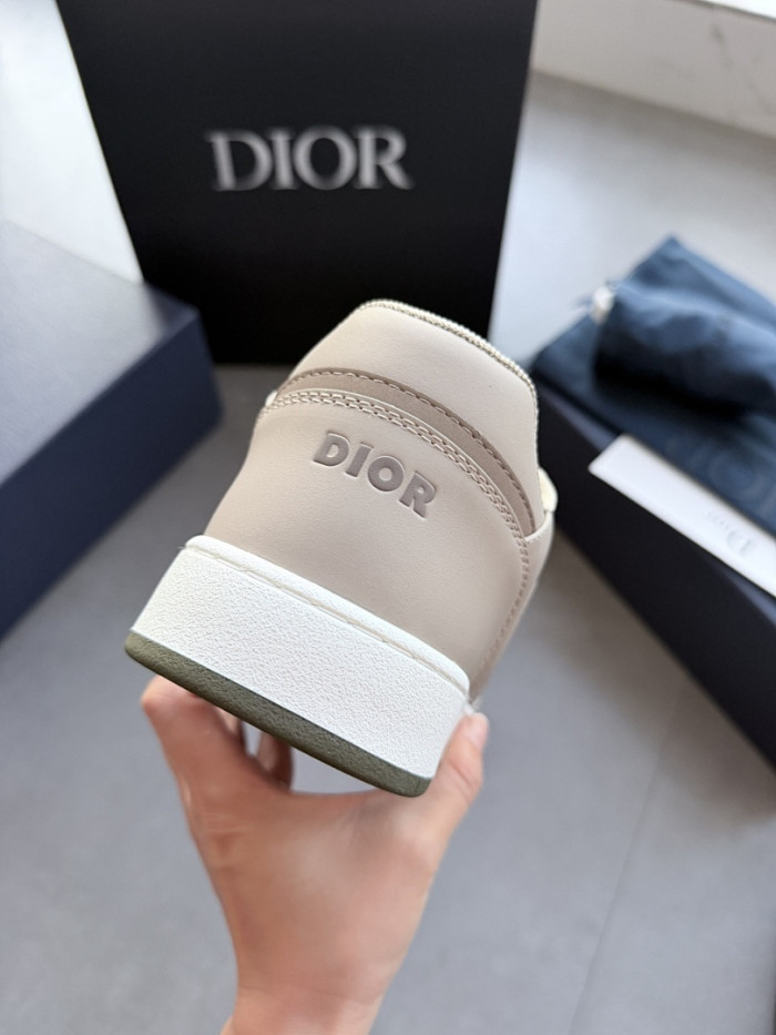 D10R B27 LOW SNEAKER