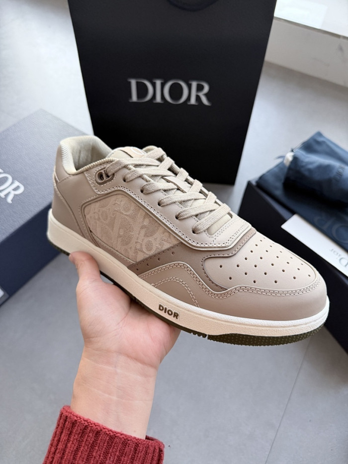 D10R B27 LOW SNEAKER