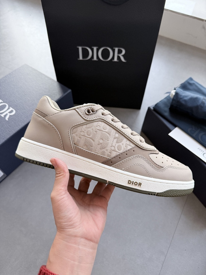 D10R B27 LOW SNEAKER