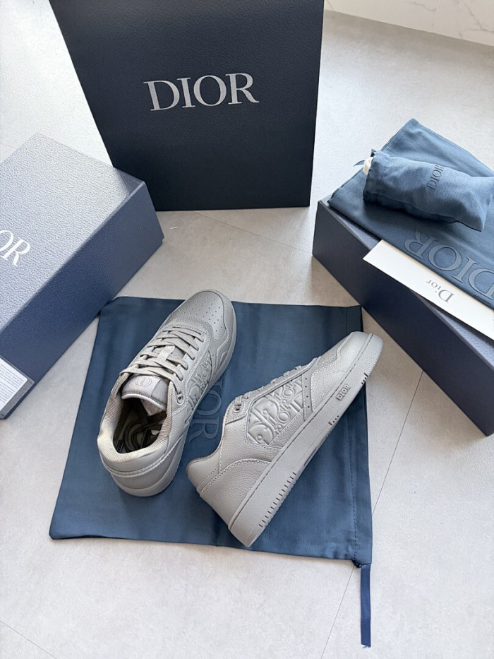 D10R B27 LOW SNEAKER
