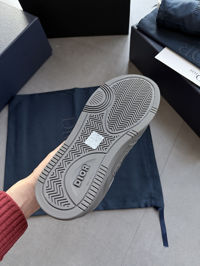 D10R B27 LOW SNEAKER
