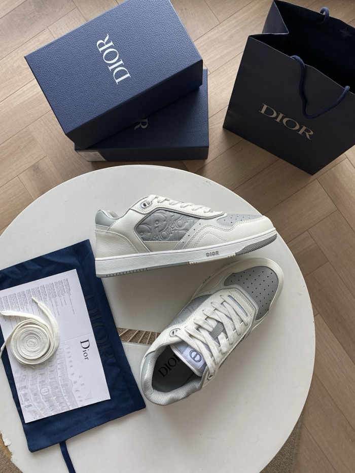 D10R B27 LOW SNEAKER