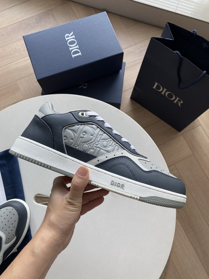 D10R B27 LOW SNEAKER