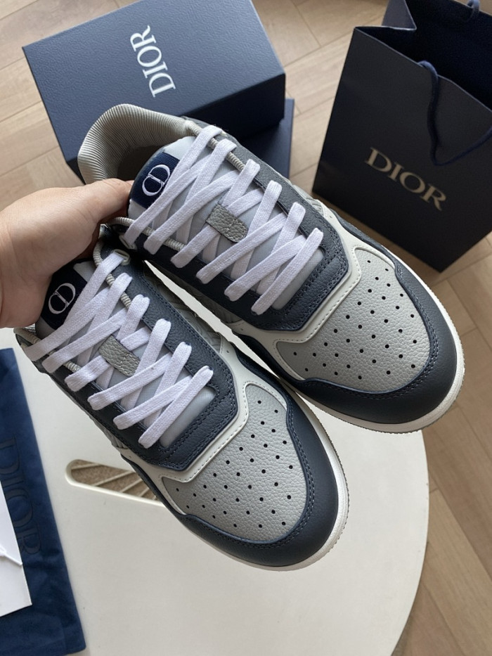 D10R B27 LOW SNEAKER