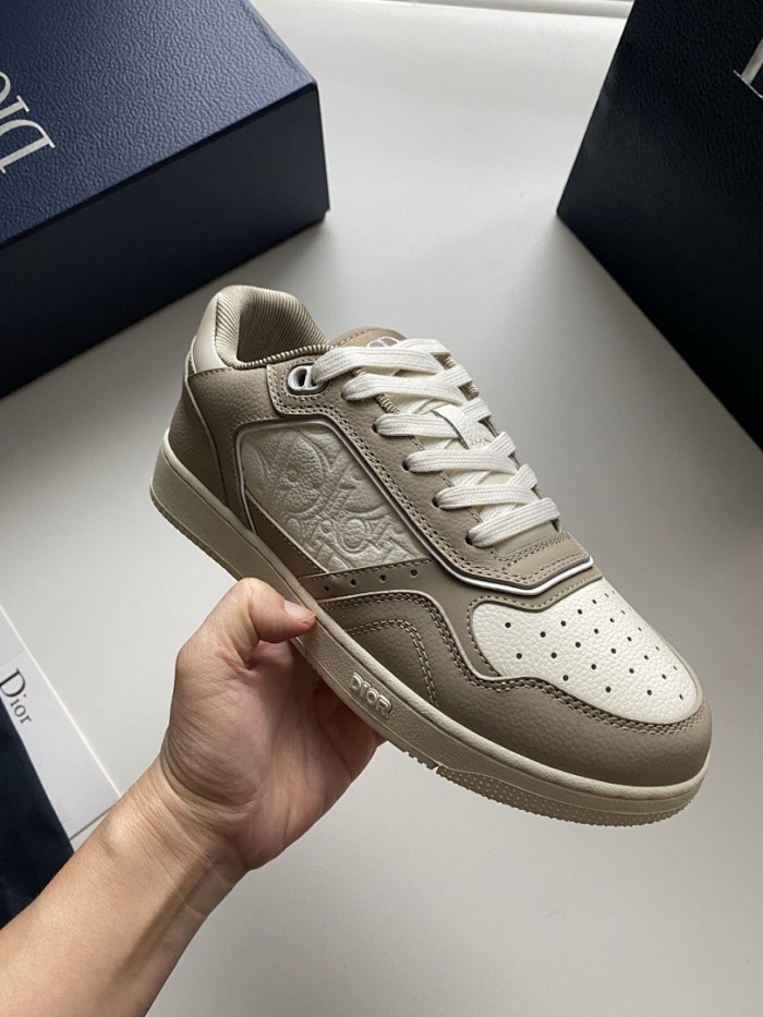 D10R B27 LOW SNEAKER