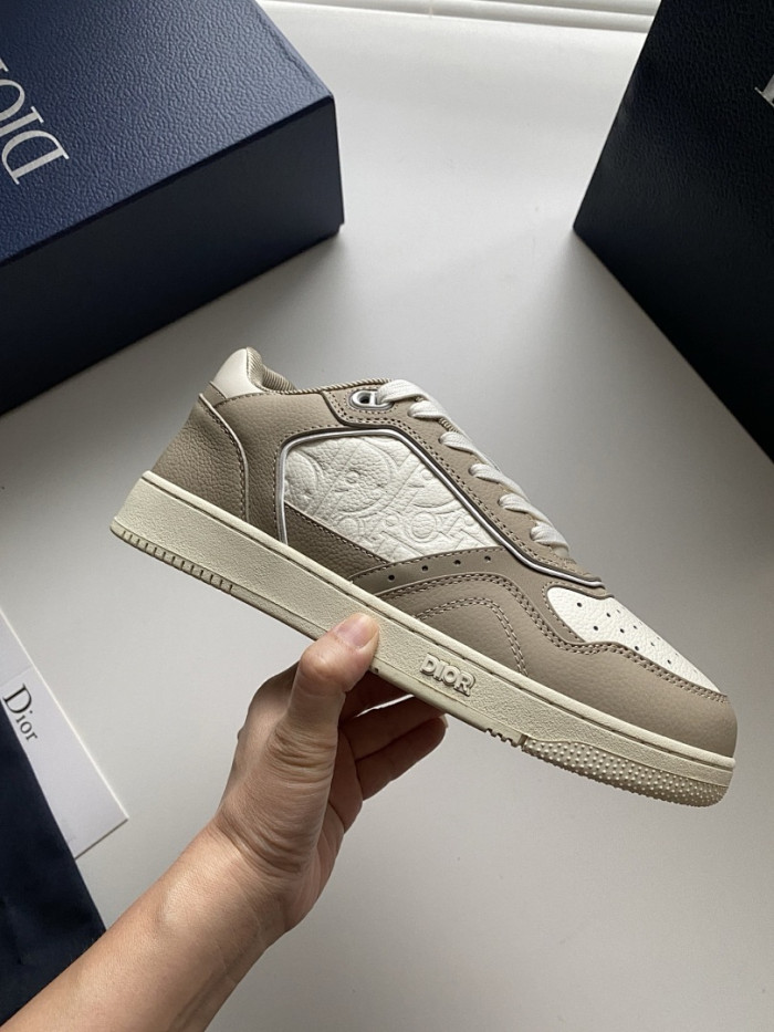 D10R B27 LOW SNEAKER