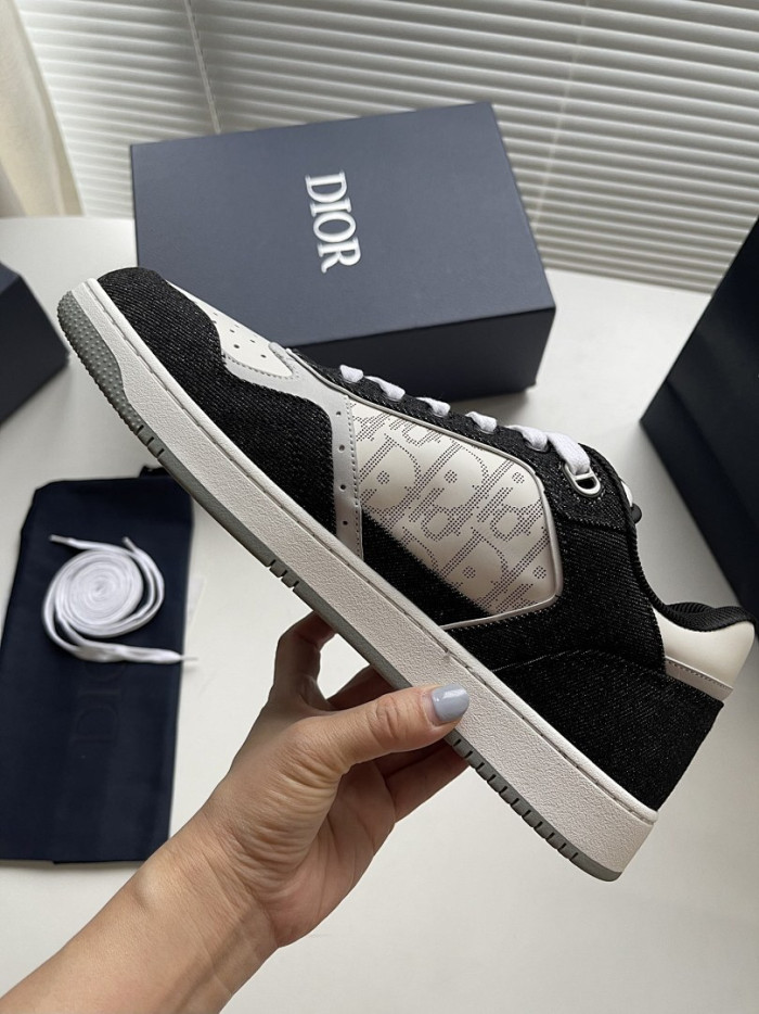 D10R B27 LOW SNEAKER