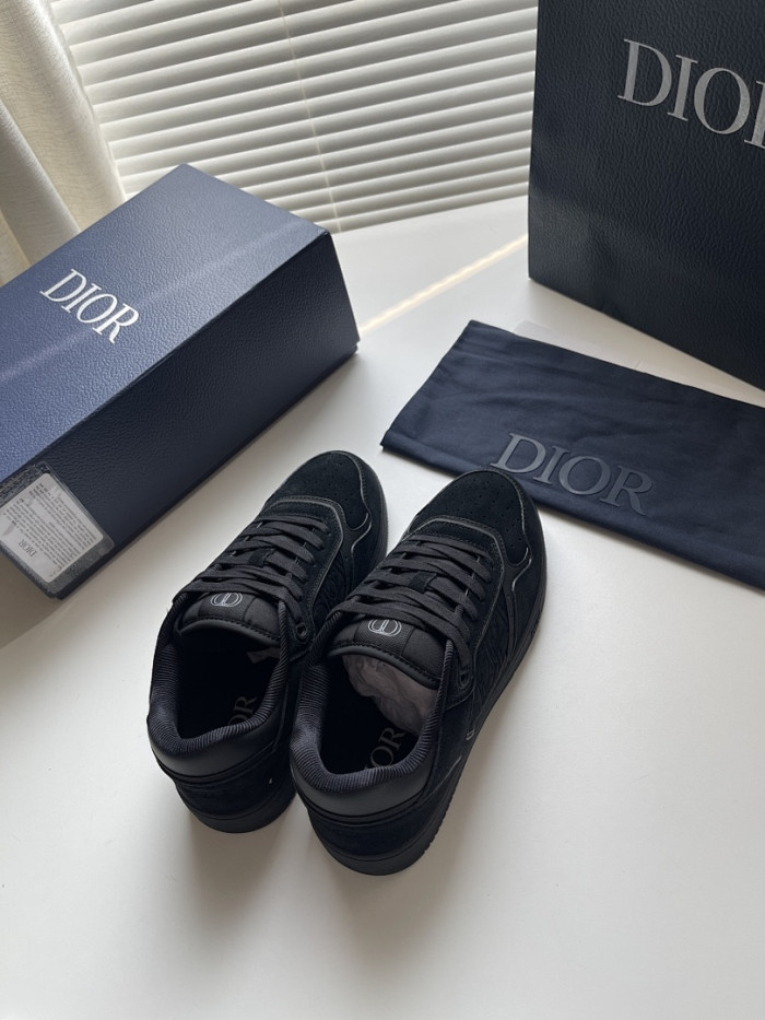 D10R B27 LOW SNEAKER