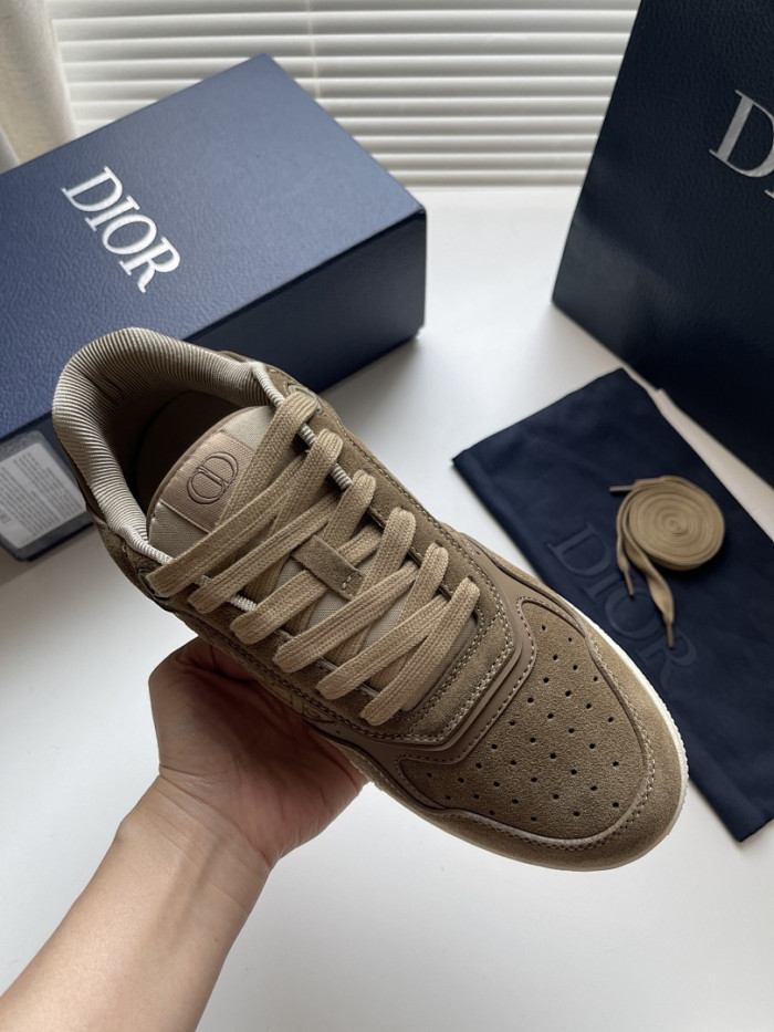 D10R B27 LOW SNEAKER