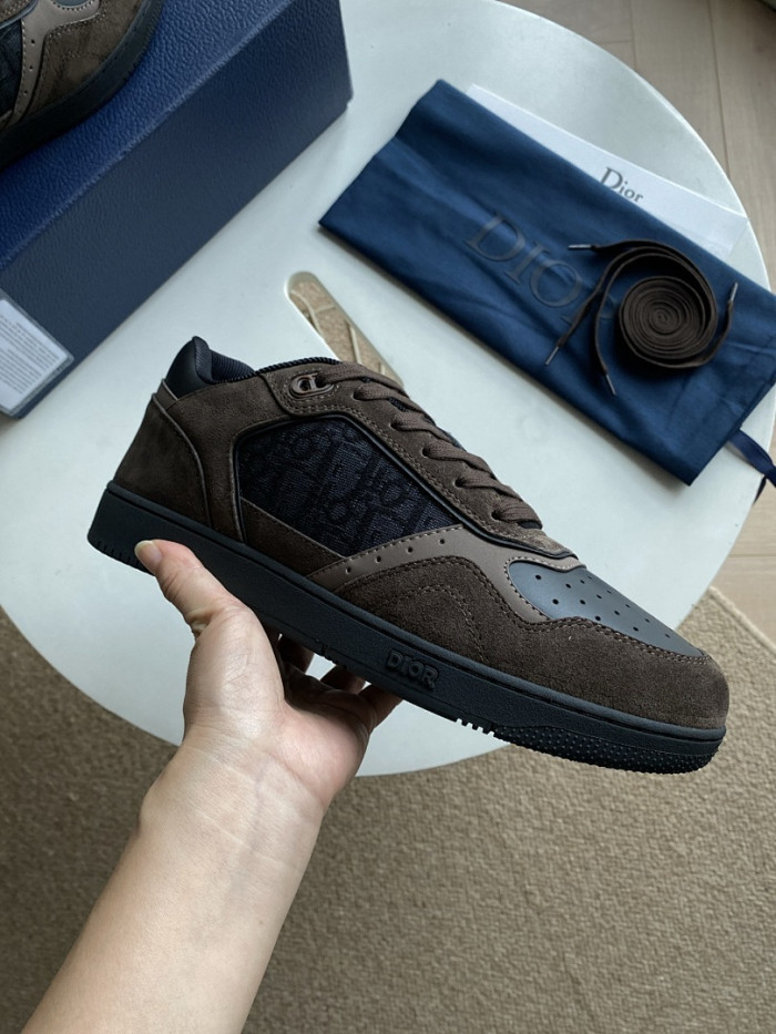 D10R B27 LOW SNEAKER