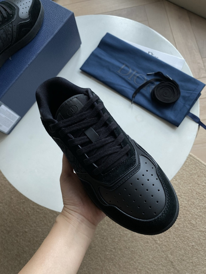 D10R B27 LOW SNEAKER